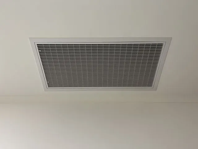 Premium return grille